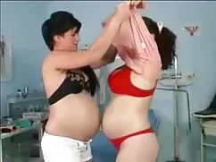 Giovane ragazza magr ...
