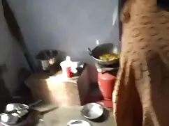 E pronta video porno ...